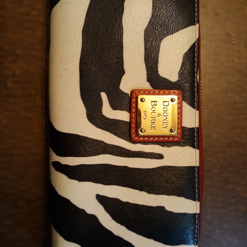 Dooney and Bourke wallet